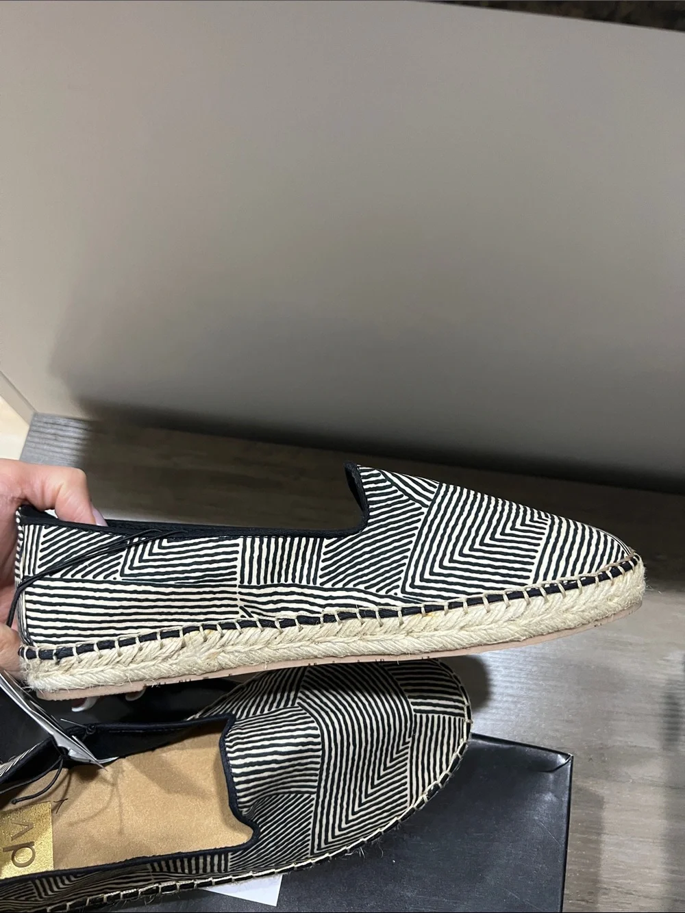 BNIB! Black & Tan Geometric Espadrille Flats